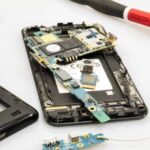Samsung 以環保永續為由, 計劃以回收零件維修手機